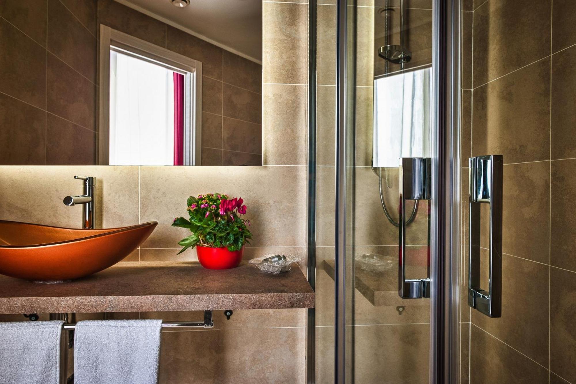 Double Room Spa Bath
